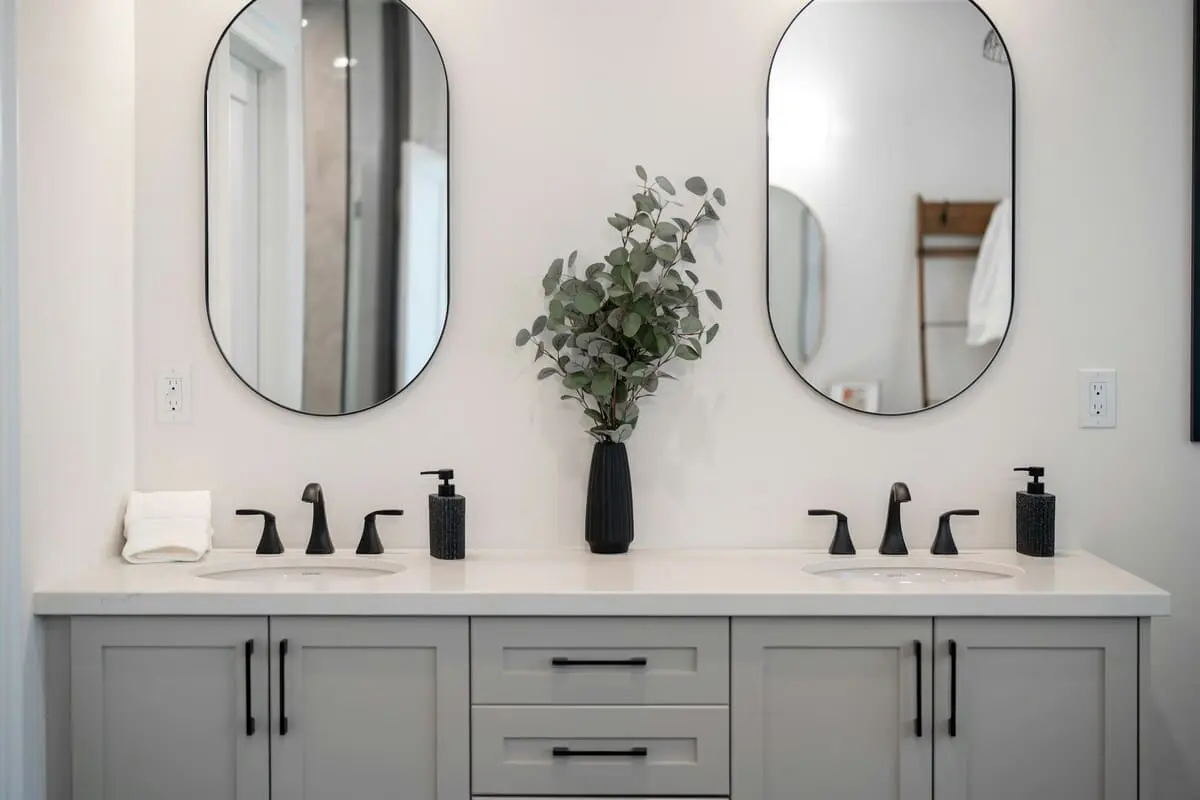 clean fox regular cleaning bathroom